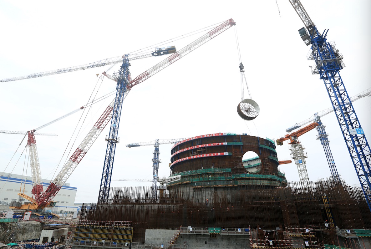 2016��6��4�գ�5�Ż���˵��豸բ����Ͳ��װ